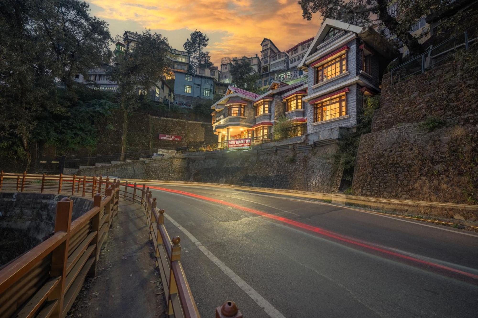 Wingait Inn - Hotel Near Mall Road Shimla Exteriör bild