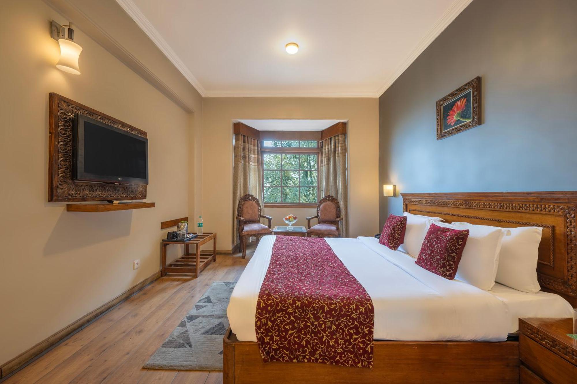 Wingait Inn - Hotel Near Mall Road Shimla Exteriör bild