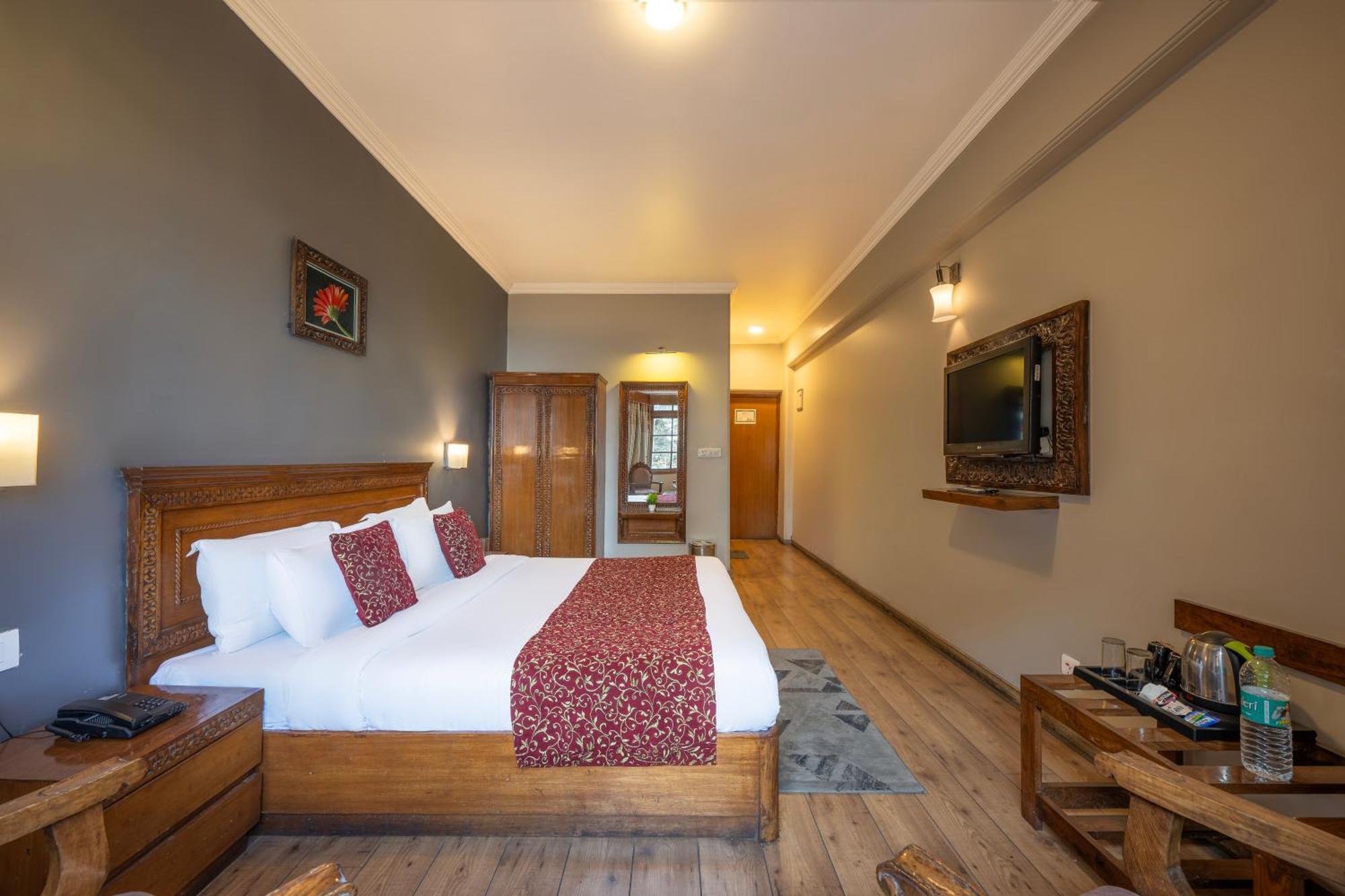 Wingait Inn - Hotel Near Mall Road Shimla Exteriör bild